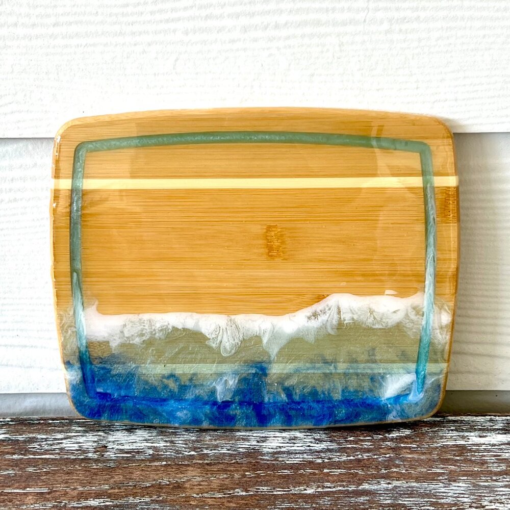 Ocean Waves Resin Wood Cutting Board Charcuterie Board Cheeseboard Beach House S - Picture 2 of 5